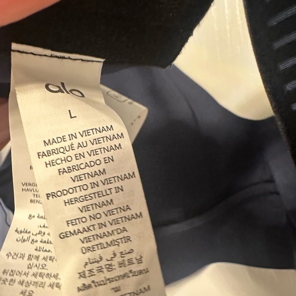 ✨NWT✨ ALO Yoga Women's Navy Sports Bra size L - Picture 6 of 7